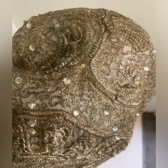 Antique 1920s Flapper Girl Evening Cloche Hat - Picture 5 of 16